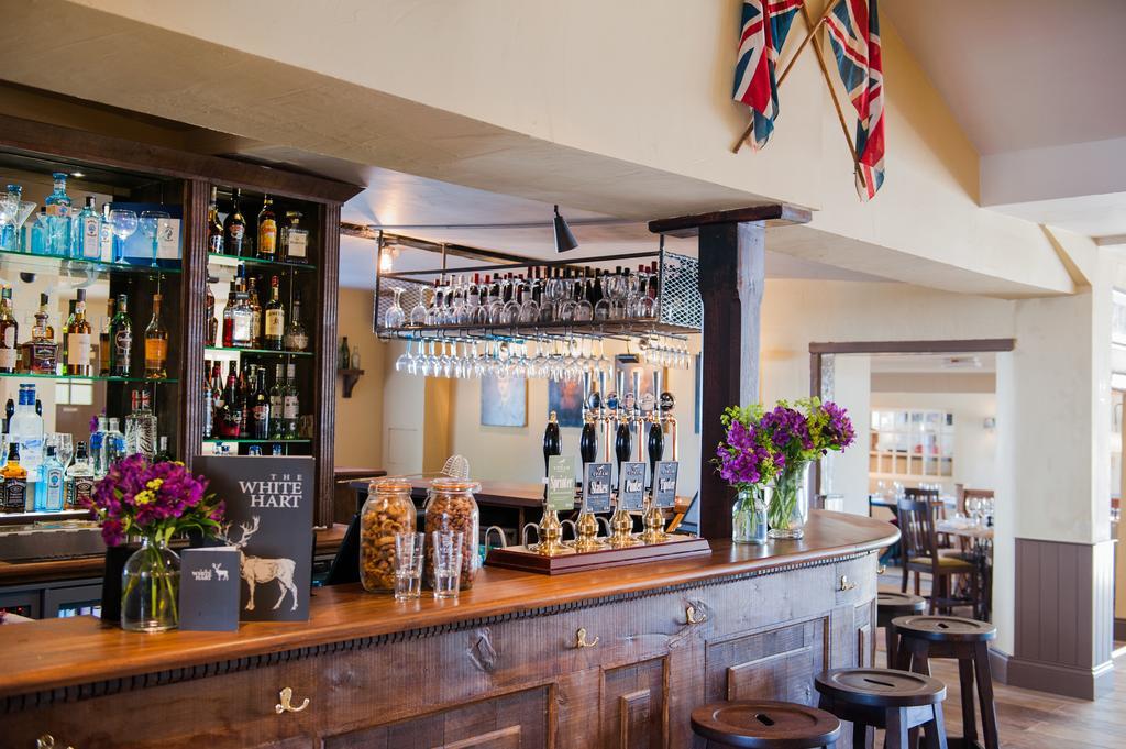 The White Hart, Overton Luaran gambar